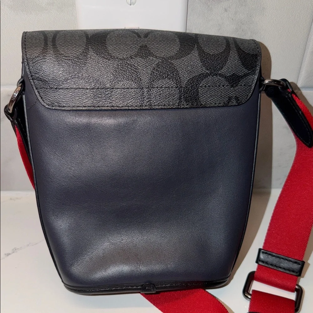 Coach Track Small Flap Crossbody bag - Picture 5 of 5